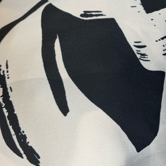 Chico’s Abstract Floral Top - Picture 8 of 8